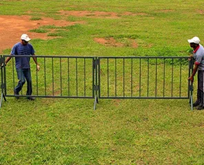 Saiba mais sobre Restringindo área de acesso com o aluguel de grade de isolamento com a Feh Tendas SP Saiba mais sobre Restringindo área de acesso com o aluguel de grade de isolamento com a Feh Tendas SP